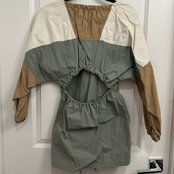 Combination Nylon Dress - Picture 4 of 4